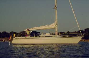 Mama Mia vom Schlauchboot aus gesehen (45&nbsp;kB)