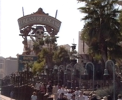 412 LV Treasure Island Schild